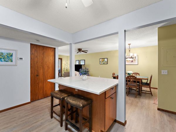 10540 43rd Avenue N, Unit 203, Plymouth, MN 55442