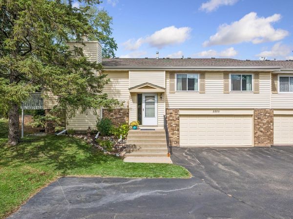 5225 Beachside Drive, Minnetonka, MN 55343