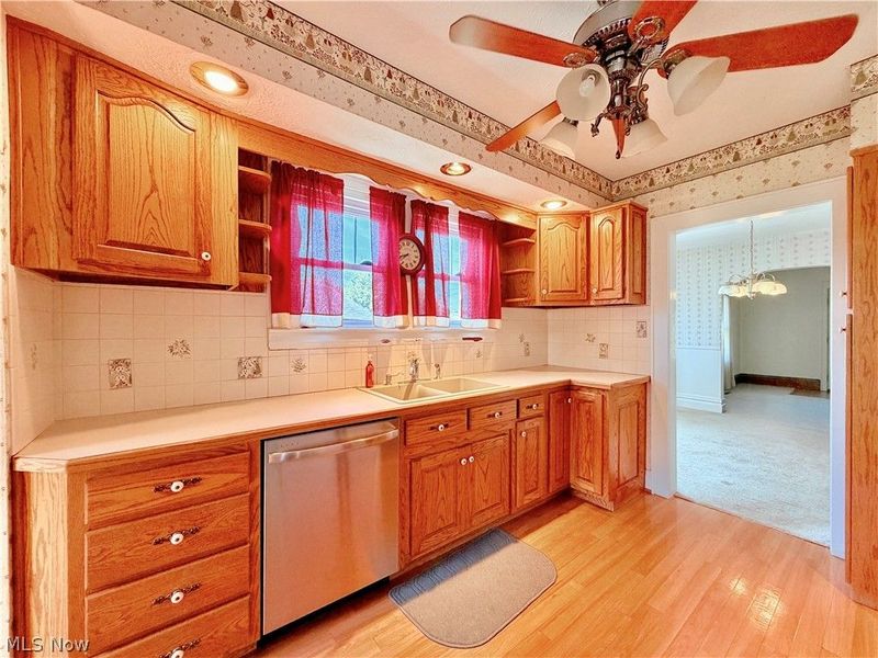 715 Pomeroy Pike, Belpre, OH 45714 Photo 11