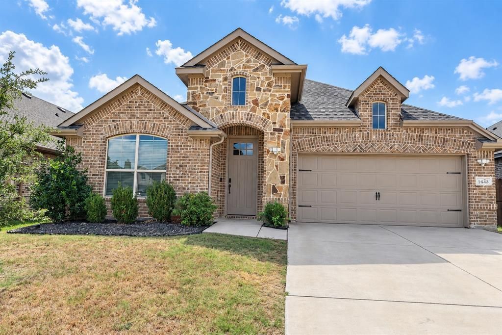 2643 Harlow Lane, Grand Prairie, TX 75052 Main Photo