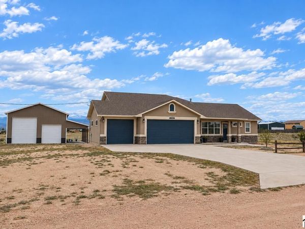 730 E Alameda Ct, Pueblo West, CO 81007
