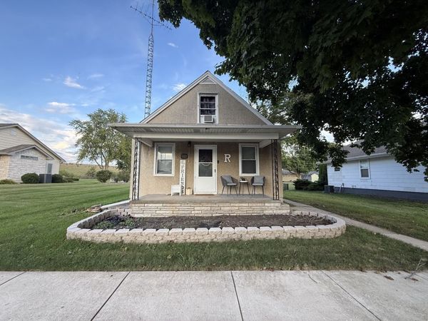223 N Peru Avenue , Ladd, IL 61329