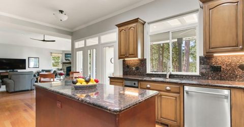 13021 Somerset Dr, Grass Valley, CA 95945 Photo
