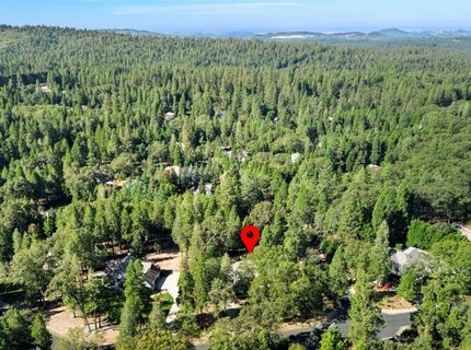 13021 Somerset Dr, Grass Valley, CA 95945 Photo
