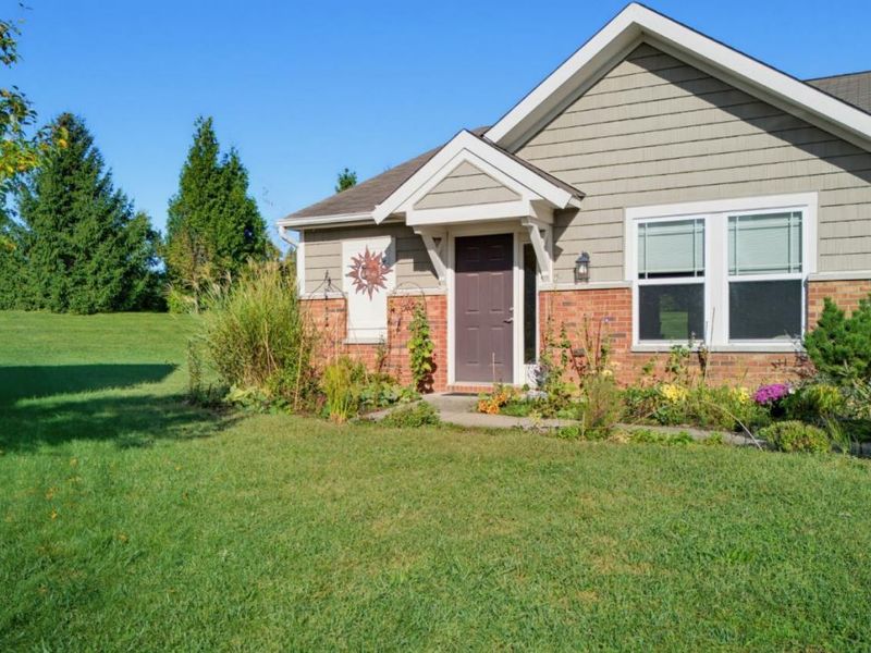 1581 Black Wolf Drive, Turtle Creek Township, OH 45036 Photo 12