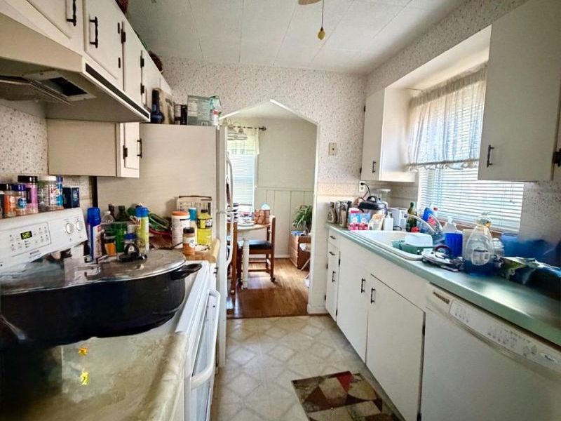 3755 St Johns Terrace, Deer Park, OH 45236 Photo 5