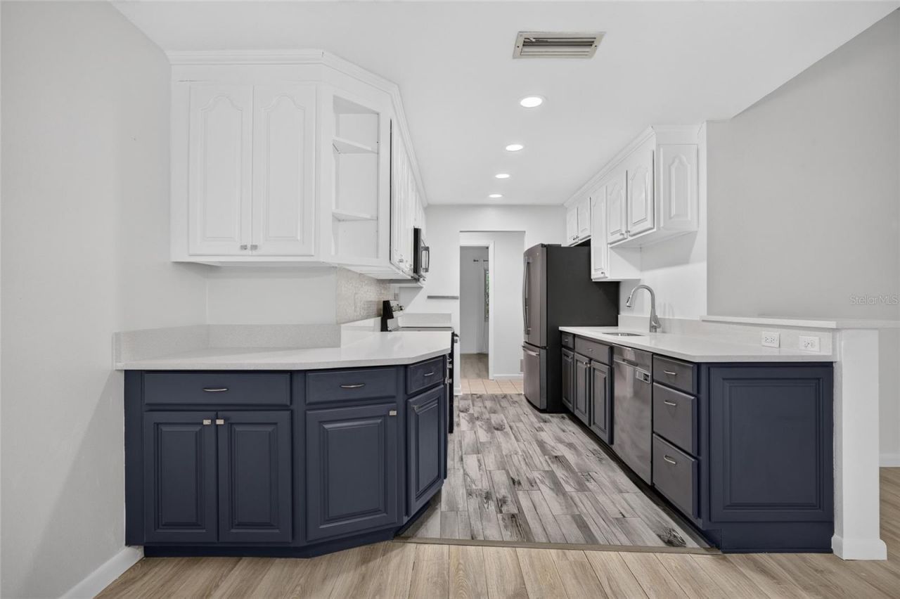 3917 Sawyerwood Road , Sarasota, FL 34233 Photo
