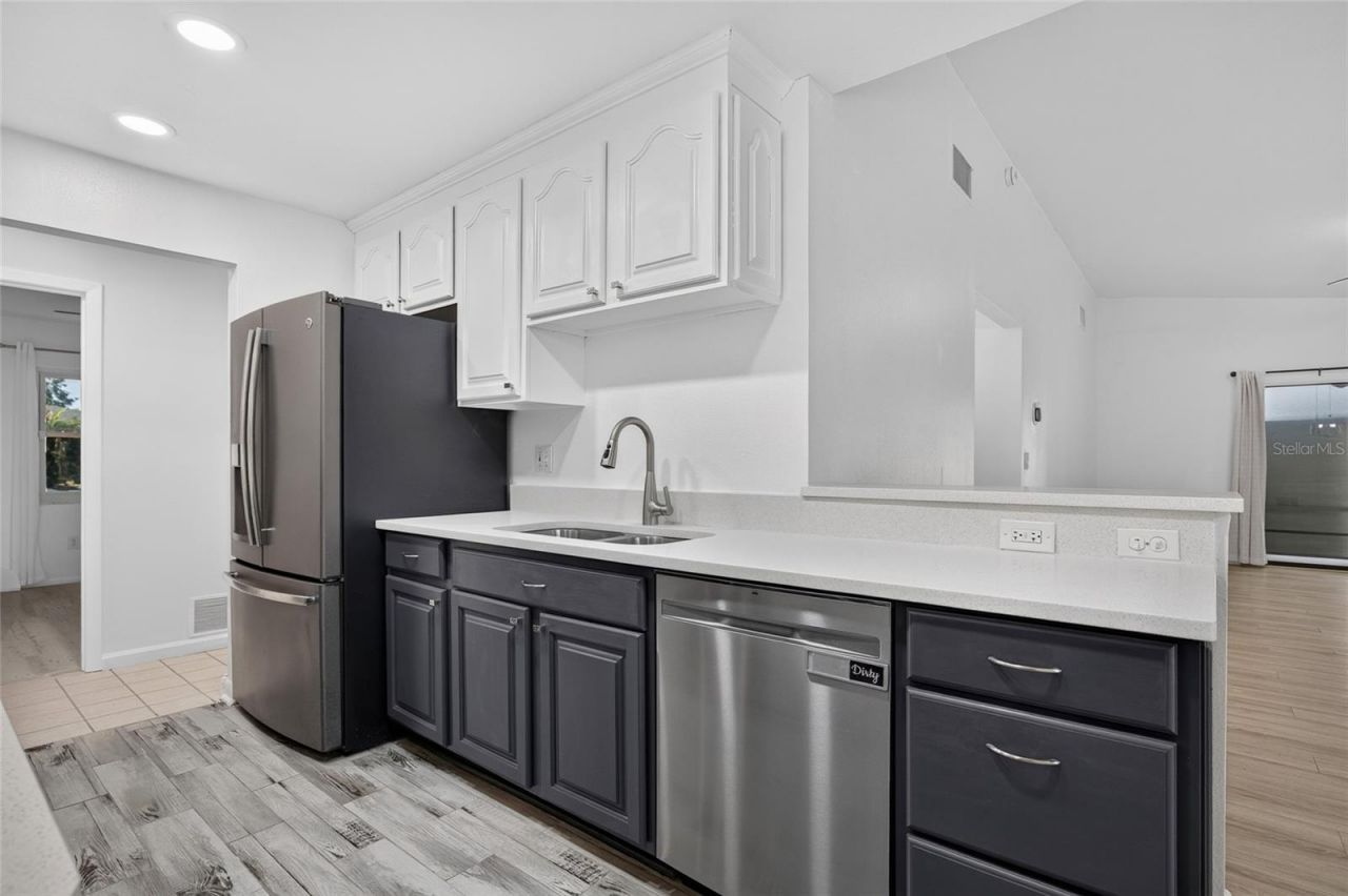 3917 Sawyerwood Road , Sarasota, FL 34233 Photo