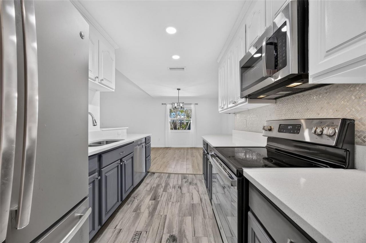 3917 Sawyerwood Road , Sarasota, FL 34233 Photo
