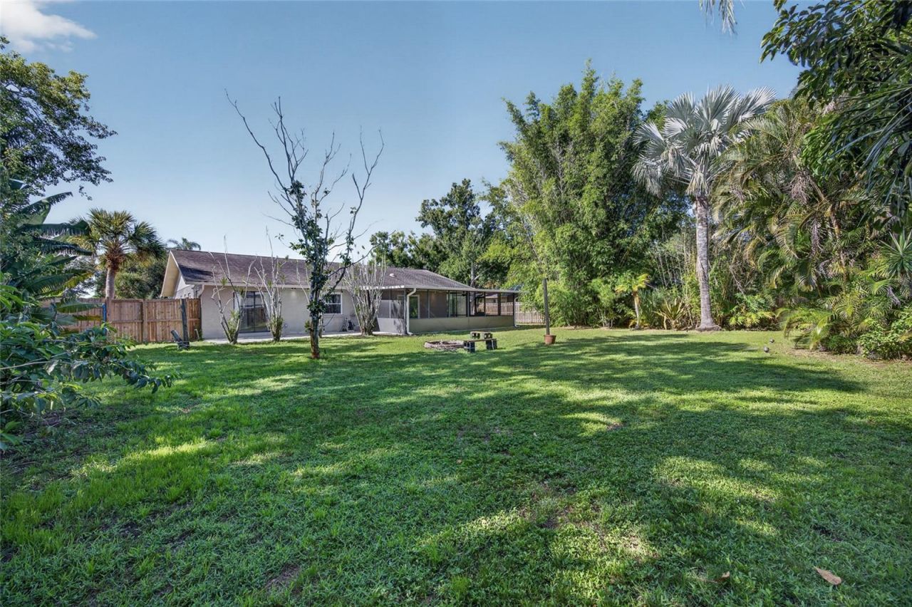 3917 Sawyerwood Road , Sarasota, FL 34233 Photo