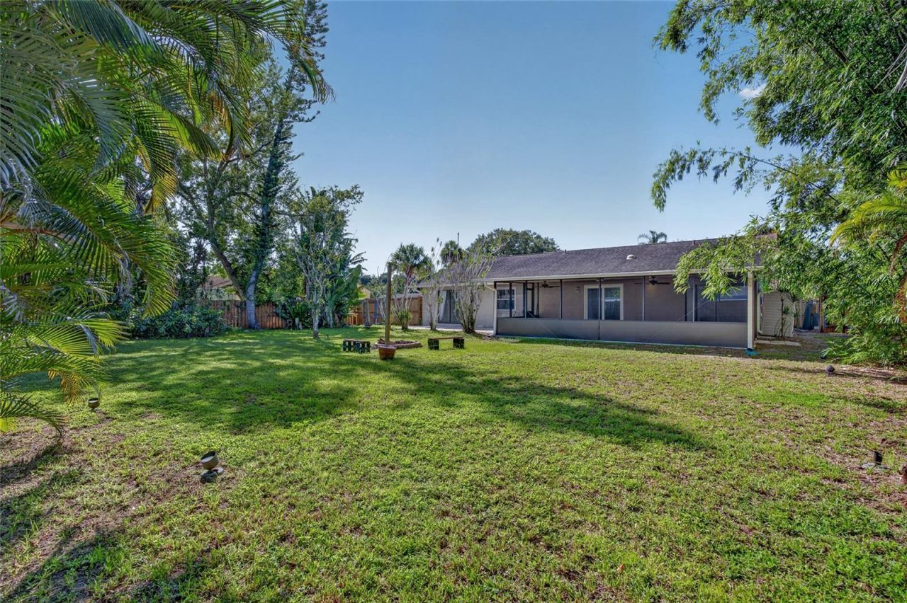 3917 Sawyerwood Road , Sarasota, FL 34233 Photo