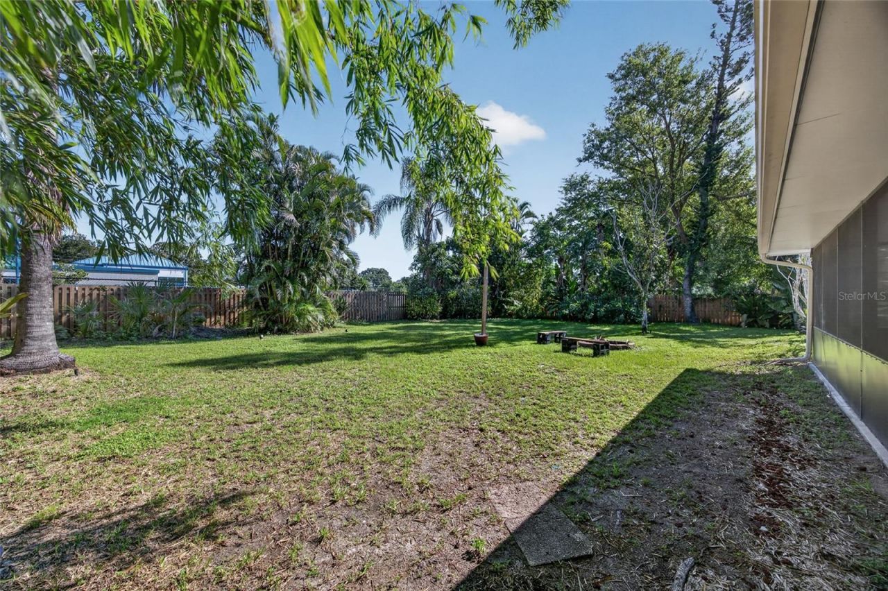 3917 Sawyerwood Road , Sarasota, FL 34233 Photo
