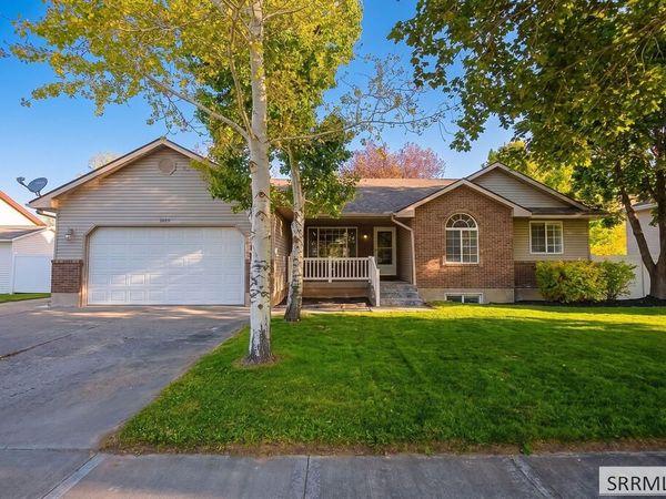 3865 Orchard Circle, AMMON, ID 83406
