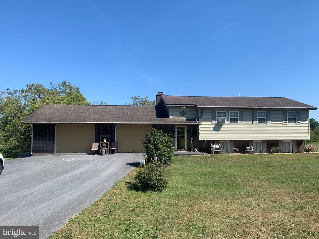 7798 VALLEY VIEW LANE , GREENCASTLE, PA 17225