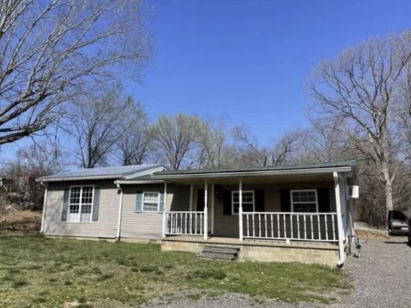 8551 Highway 49 , Erin, TN 37061