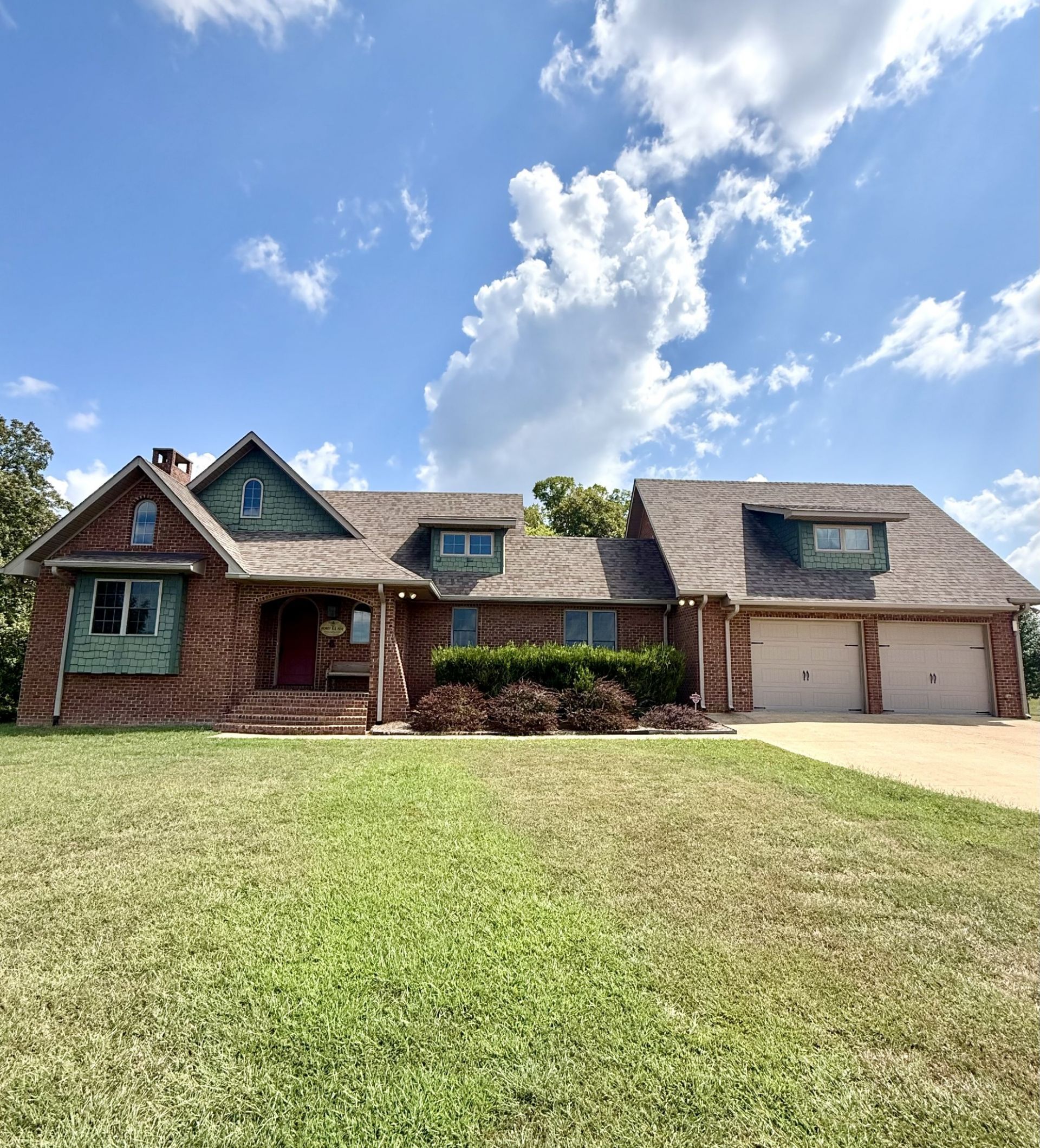 44 Westside Rd S, Lawrenceburg, TN 38464 Main Photo