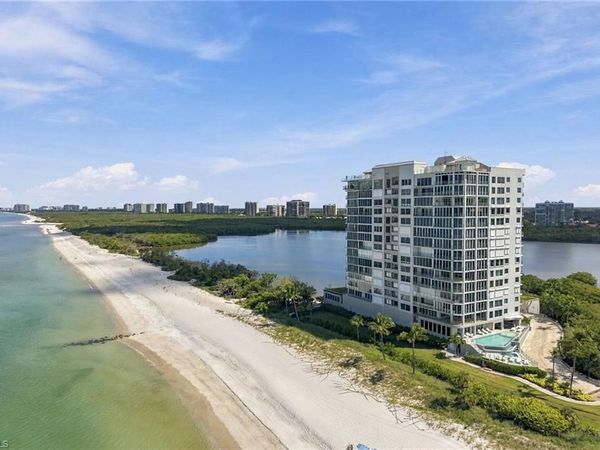 10 Seagate DR, Unit 6N, NAPLES, FL 34103