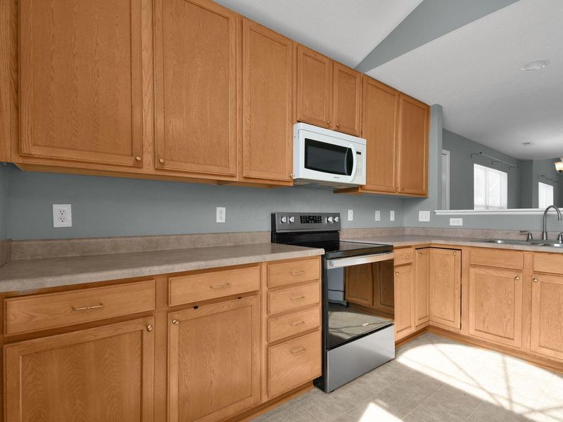 8410 Diversey Loop , Unit 601, Blacklick, OH 43004 Photo 14