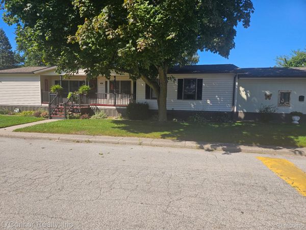 3333 Ravenswood , Unit 52, Marysville, Mi 48040