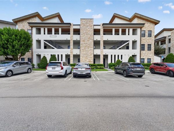 7831 NW 104th Ave , Unit 21, Doral, FL 33178