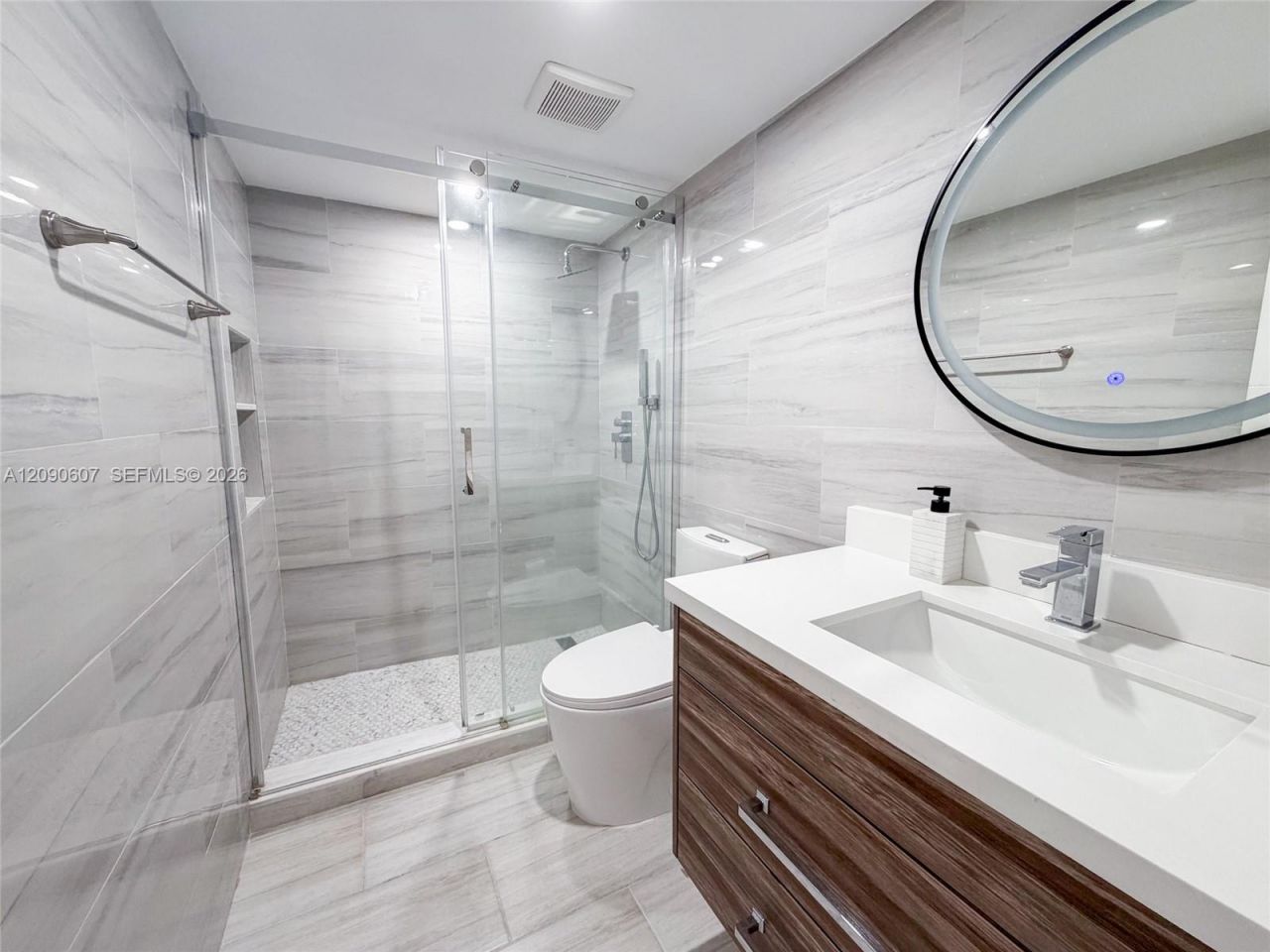 1800 Collins Ave , Unit 3B, Miami Beach, FL 33139 Photo