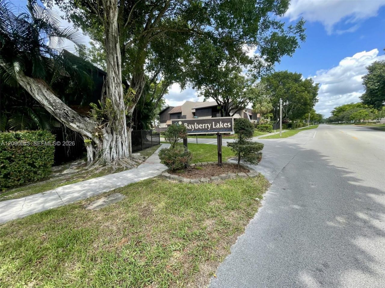 2160 Bayberry Dr, Unit 2160, Pembroke Pines, FL 33024 Photo