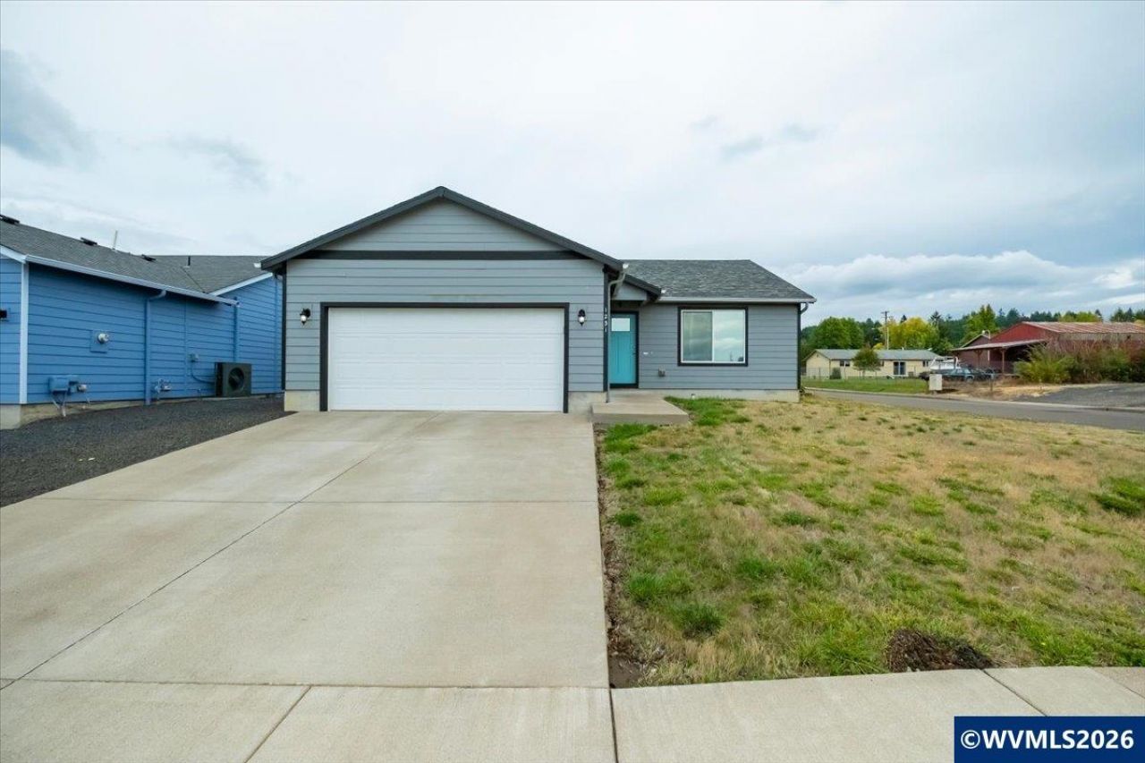 1231 46th Ct, Sweet Home, OR 97386 Main Photo
