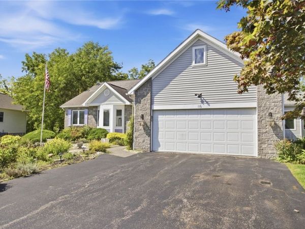 116 Venetia View Circle, Greece, NY 14626