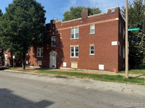 2902 Miami Street , St Louis, MO 63118