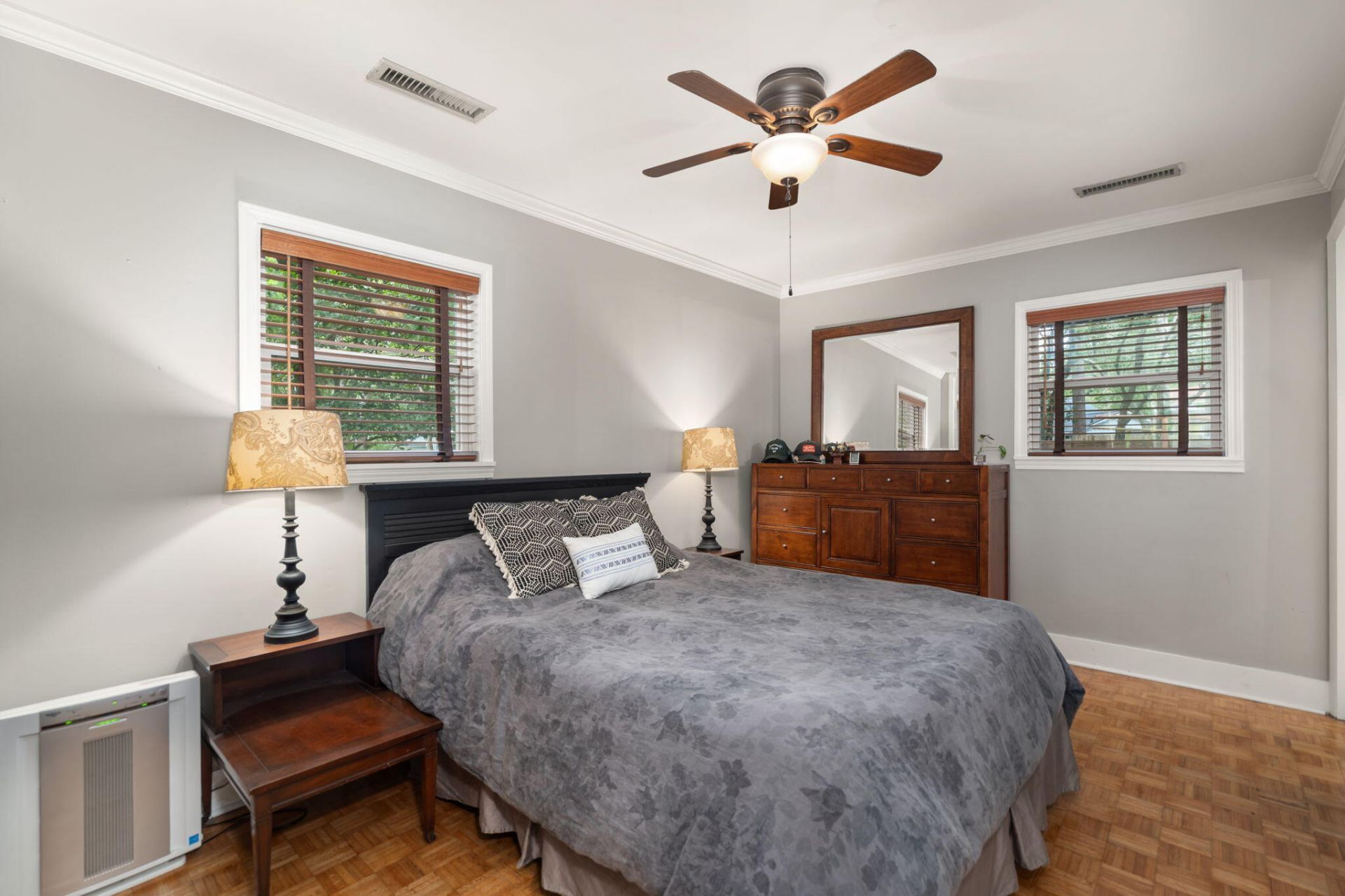 1047 Honeysuckle Lane Photo 19