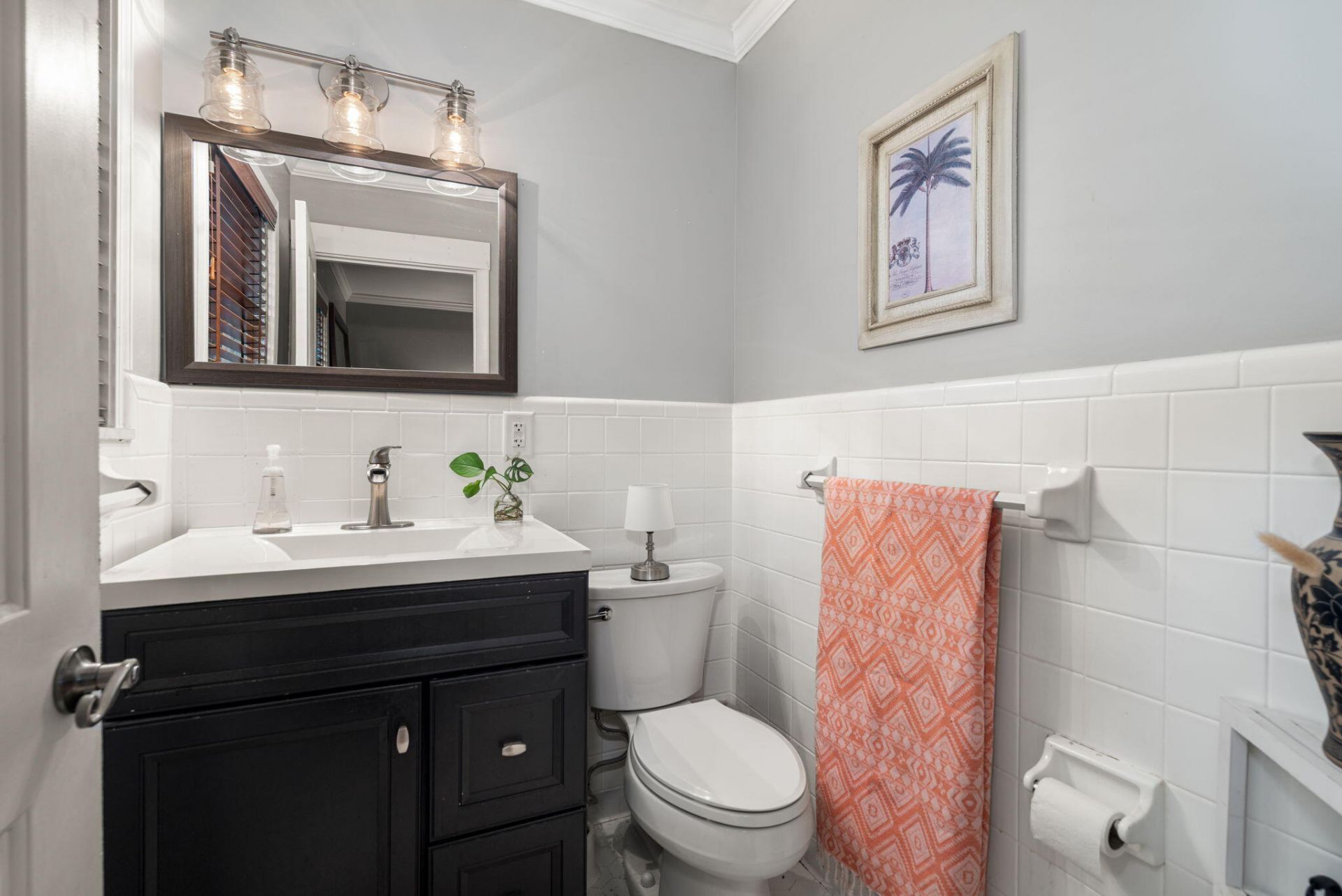 1047 Honeysuckle Lane Photo 21