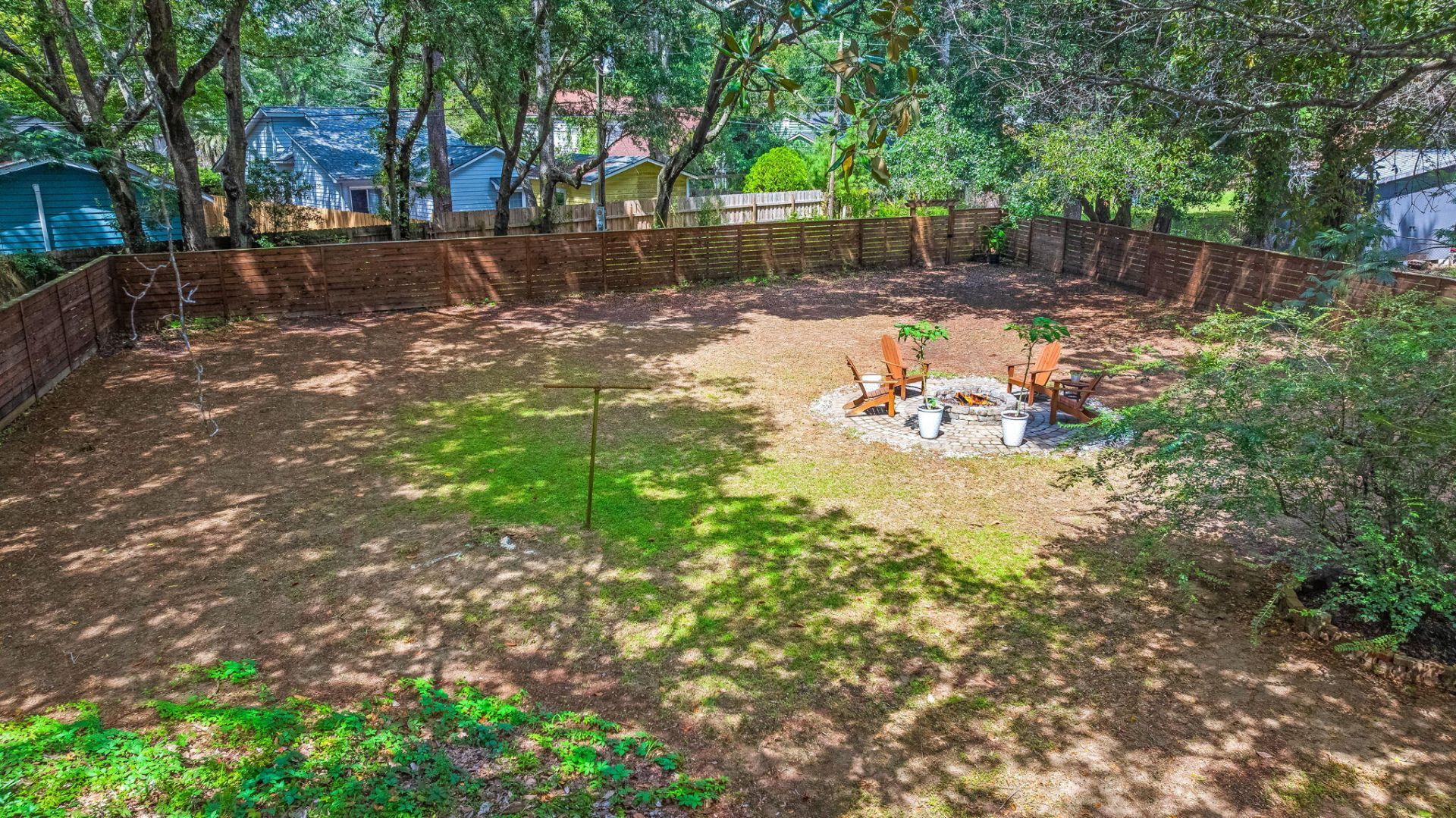 1047 Honeysuckle Lane Photo 28