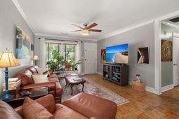 1047 Honeysuckle Lane photo 4