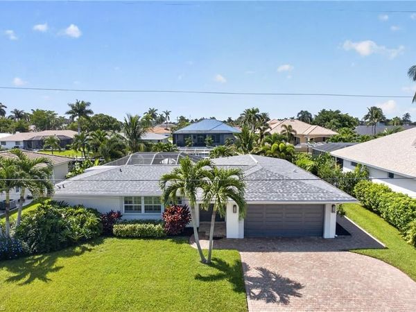 1812 SE 37th TER , CAPE CORAL, FL 33904