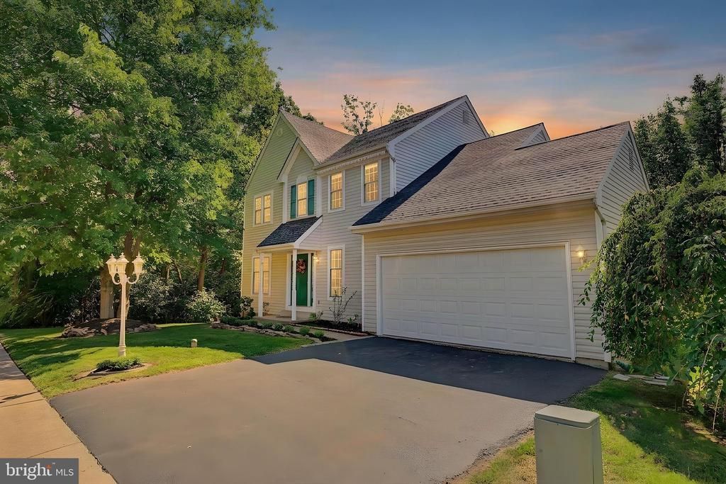 705 BUTTONWOOD DRIVE, ROYERSFORD, PA 19468