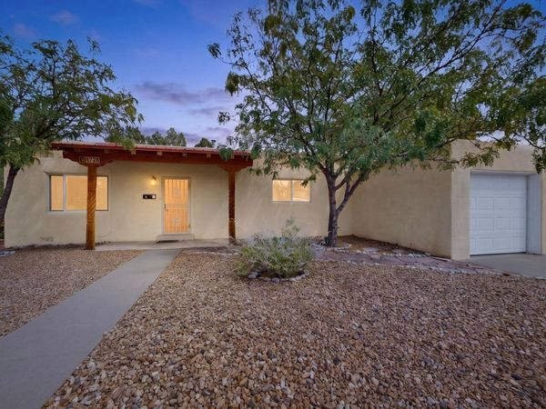 1728 Bryn Mawr Drive NE, Albuquerque, NM 87106