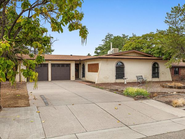 7216 Derickson Avenue NE, Albuquerque, NM 87109