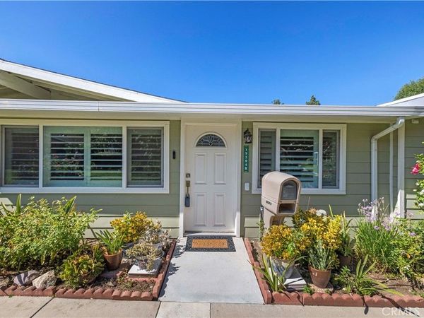 19204 Avenue Of The Oaks, Unit B, Newhall, CA 91321