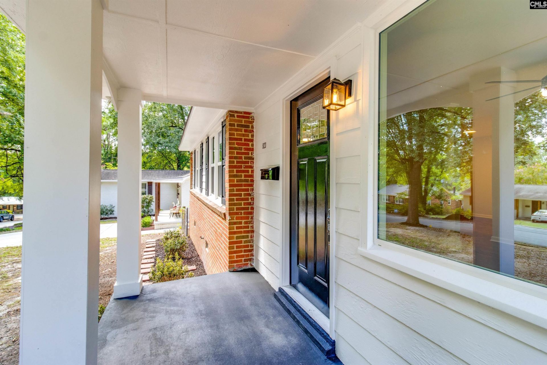 923 Huntington Avenue Photo 4