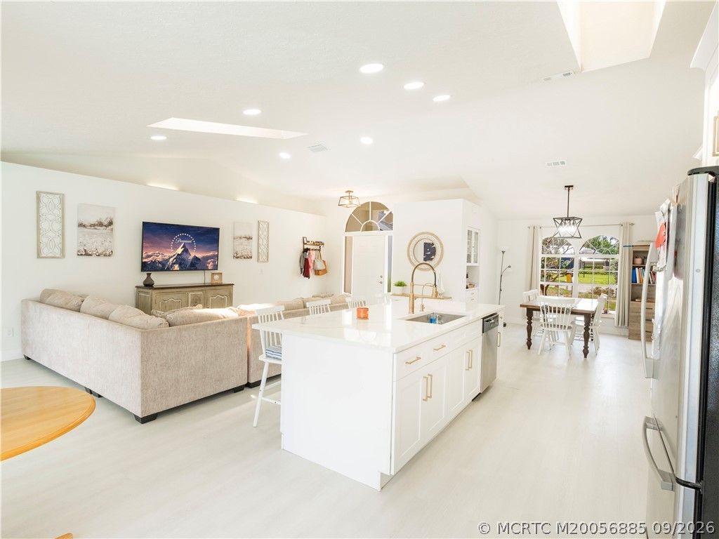 1123 SW Oak Hollow Court , Palm City, FL 34990 Photo