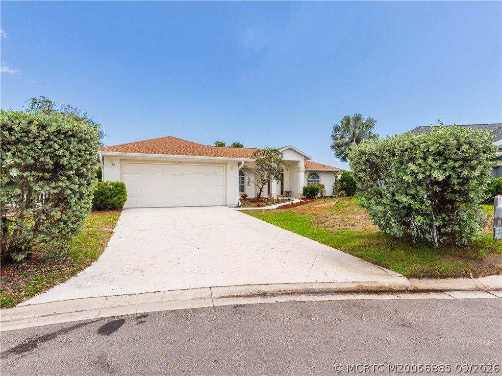 1123 SW Oak Hollow Court , Palm City, FL 34990 Photo