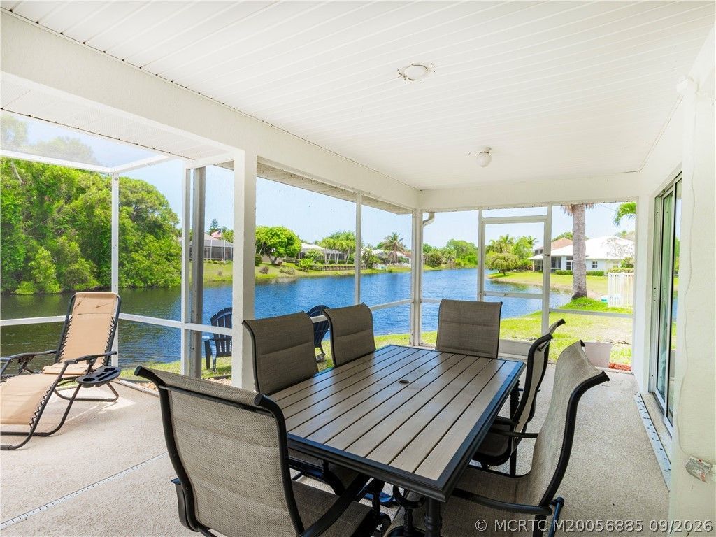 1123 SW Oak Hollow Court , Palm City, FL 34990 Photo