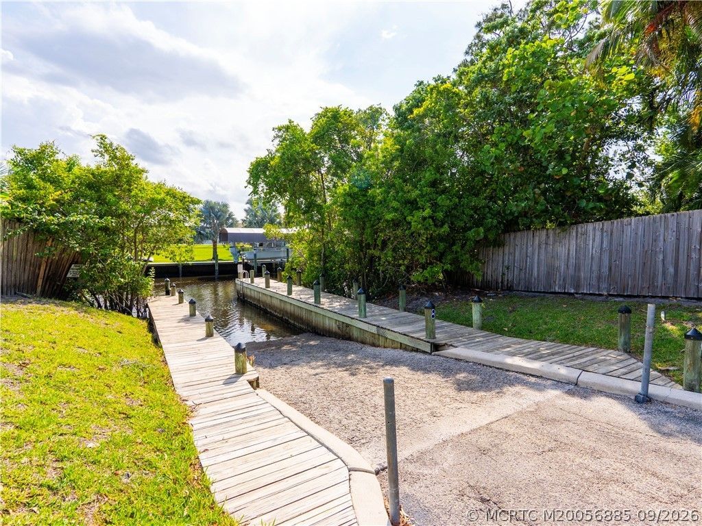 1123 SW Oak Hollow Court , Palm City, FL 34990 Photo