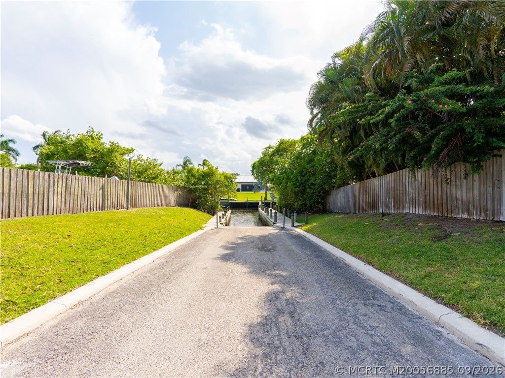 1123 SW Oak Hollow Court , Palm City, FL 34990 Photo
