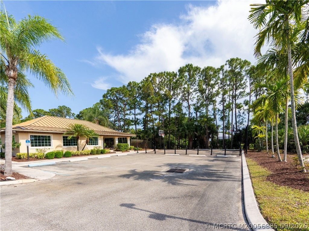 1123 SW Oak Hollow Court , Palm City, FL 34990 Photo