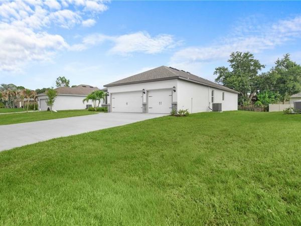 9166 103rd Court , Vero Beach, FL 32967