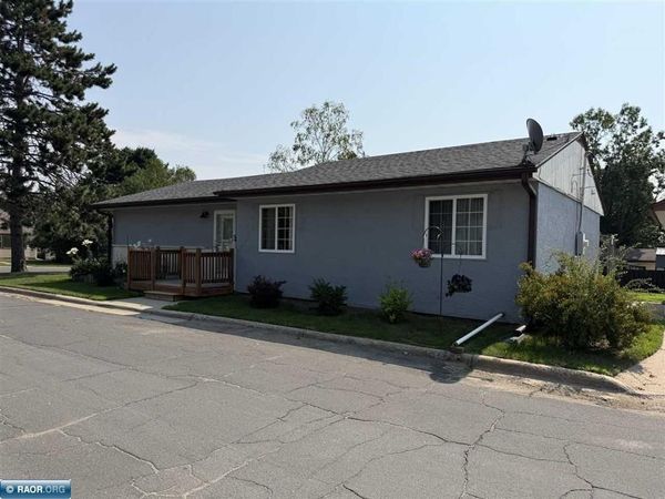 511 Indiana Avenue W, Gilbert, MN 55741