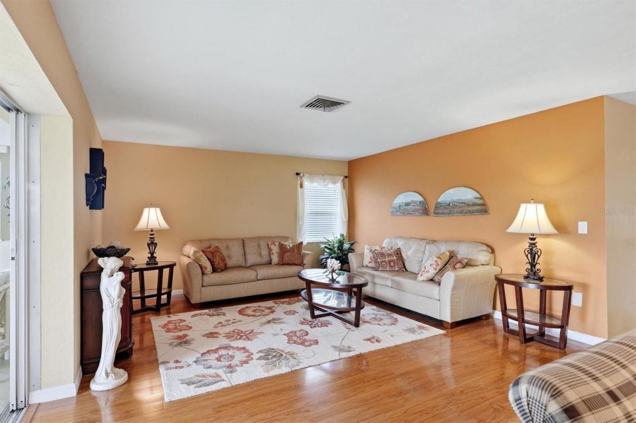 3262 Brockton Lane, Unit 608, Sarasota, FL 34239 Photo