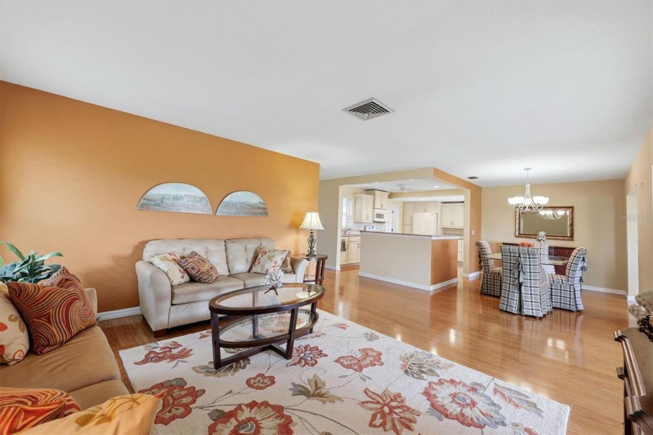 3262 Brockton Lane, Unit 608, Sarasota, FL 34239 Photo