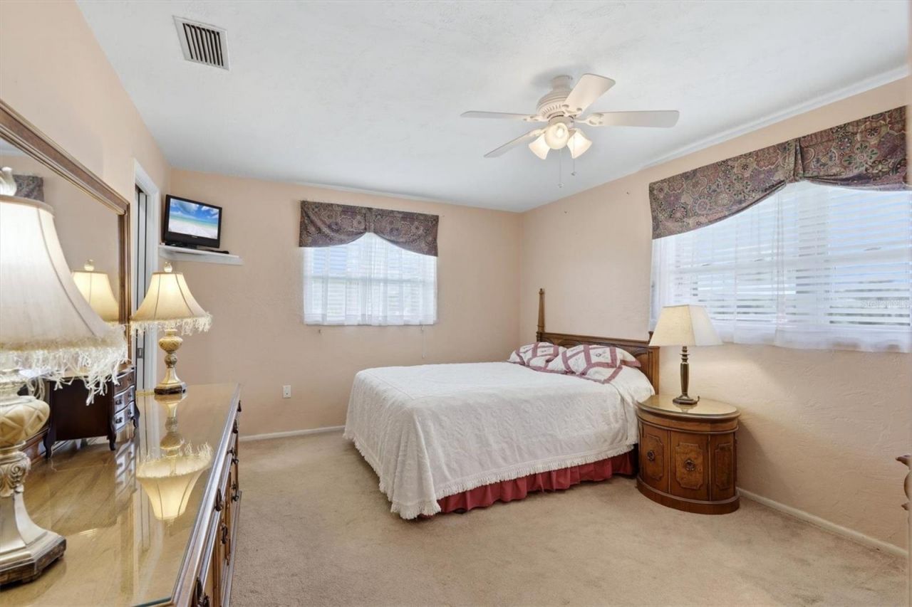 3262 Brockton Lane, Unit 608, Sarasota, FL 34239 Photo